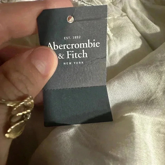 Abercrombie and Fitch Mini Skirt Size XS NWT - Picture 4 of 5